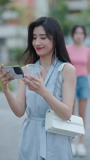 穿成四个反派崽子的恶毒亲妈（100集）先婚后爱