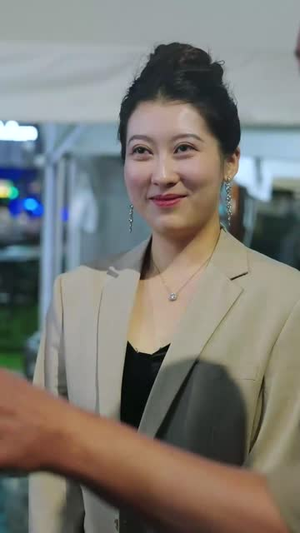 子凭父贵（27集）连续霸榜热搜7天不下