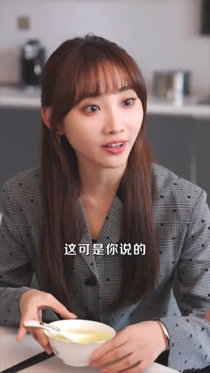穿成替身后，她连夜攻读月嫂手册（99集）打开即可观看