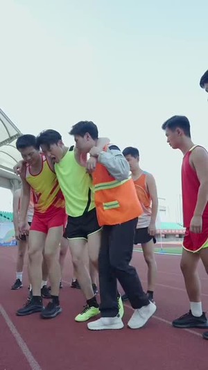 冠军归来（36集）妖王短剧