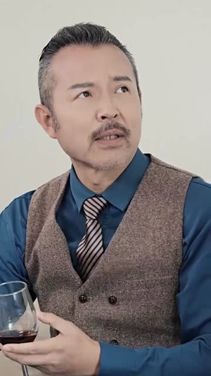 女总裁的近身高手(50集) 女总裁的近身高手(50集)手机网页端免APP流畅播放