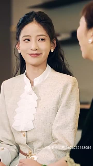 离婚后，五位爸爸来给我撑腰(离婚后五位爸爸来给我撑腰)（80集）异地恋短剧